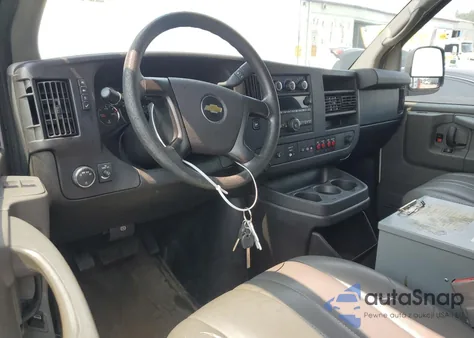 2015 Chevrolet Express G2500 from USA, damaged, VIN 1GCWGFCFXF1195052